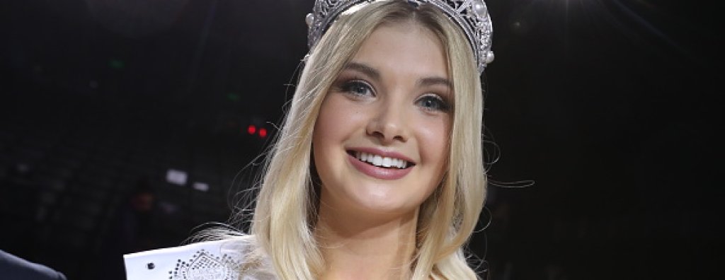 Победителката в конкурса получи корона от бяло злато, украсена с брилянти и перли на стойност над 1 милион долара.

