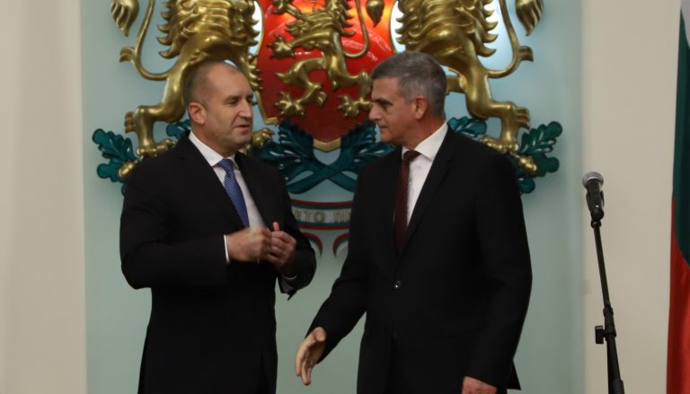 Открай време се говори за разрив между Румен Радев и Стефан Янев.