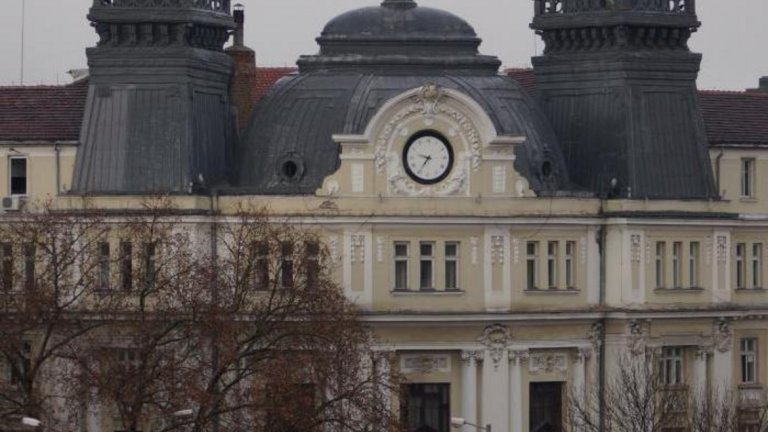 Ръководителят на дирекция "Поземлени отношения и комасация" в Министерство на земеделието Стелиян Митев отива на съд.