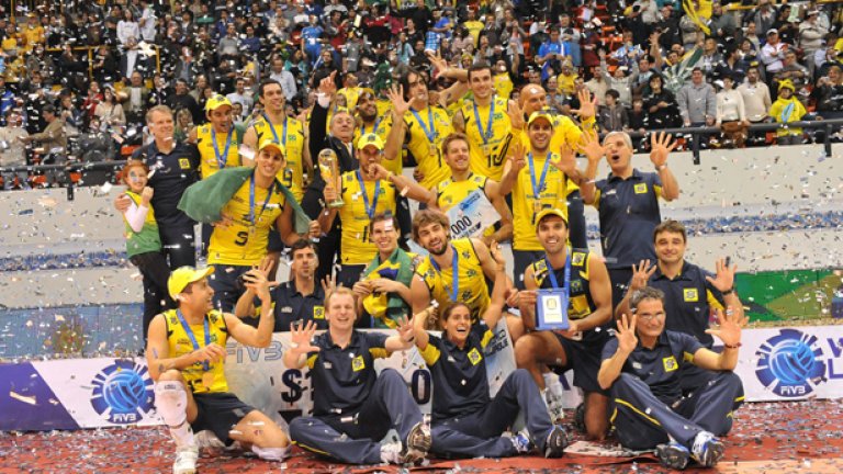 Волейболистите на Бразилия продължават да трупат победи преди световното първенство