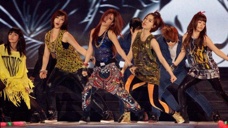 Трудно е да различиш отделните групи и изпълнители