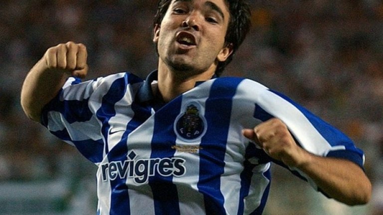 Бразилският плеймейкър Деко бе основен двигател на тима, спечелил Купата на шампионите преди 10 години и след това пое към Барса за 21 милиона евро.