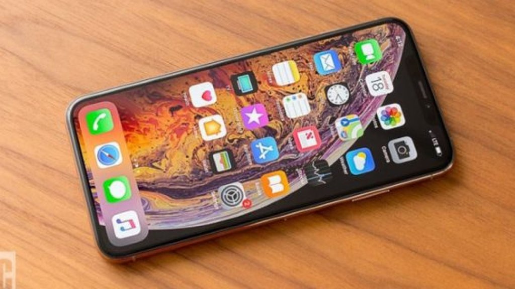 520877-apple-iphone-xs-max