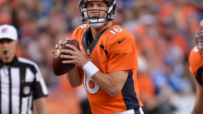 На терена Пейтън Менинг ще опита да спечели с Денвър трофея, както го направи с Индианаполис. Куотърбекът е жива легенда на НФЛ и е играчът с най-много точни пасове в историята.