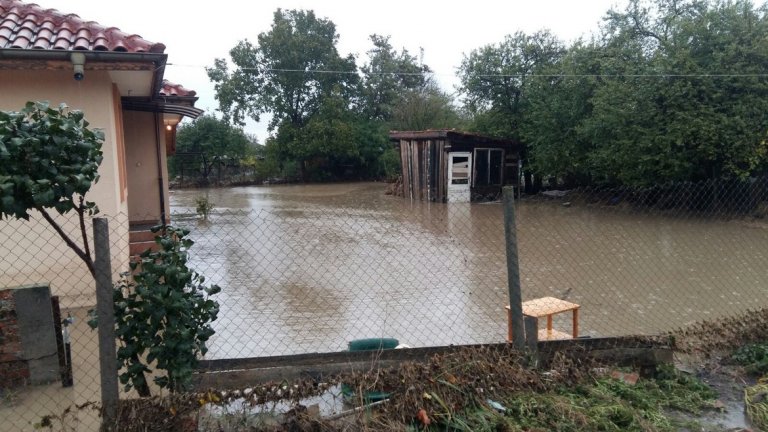 Ден на траур в Камено за жертвите от потопа