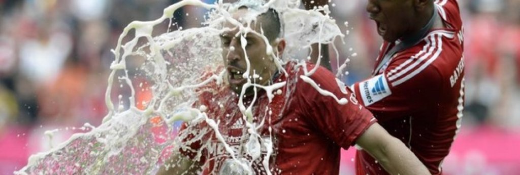 11 г.:
Лейтън Бейнс, Евертън
Фил Джагиелка, Евертън
Райън Шоукрос, Стоук Сити
Анхел Ранхел, Суонзи
Крис Брънт, Уест Бромич
Джеймс Морисън, Уест Бромич
Маркел Сусаета, Атлетик Билбао
Карлос Мартинес, Реал Сосиедад
Хесус Навас, Севиля
Сулейман Камара, Монпелие
Франк Рибери, Байерн Мюнхен
Фабиън Лустенбергер, Херта Берлин
Клаудио Маркизио, Ювентус
Марек Хамшик, Наполи