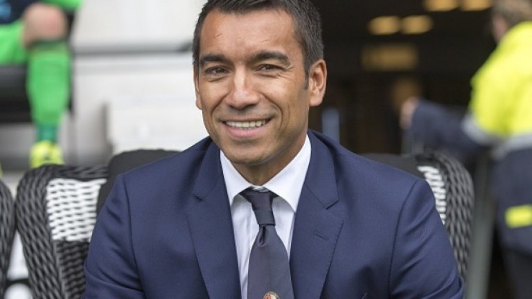 Ляв бек: Джовани ван Бронкхорст (Фейенорд)
Треньорът на Фейенорд е вторият и последен наставник от тези в Лига Европа. На 41, той е най-младият в тази 11-орка. В група А на втория по сила европейски клубен турнир ще трябва да се бори с конкуренцията на Фенербахче, Манчестър Юнайтед и Заря Луганск.