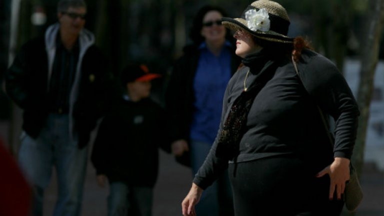 Някои обиждат, за да се почувстват по-добре в собствената си кожа. Или просто защото мразят. Мразят дебелите хора. Мразят феминистките. Мразят гейовете. Мразят всичко, което се различава от техните разбирания и виждания за "съвършен" свят