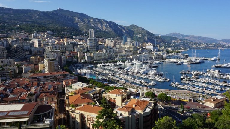 Битката на Монако: Богатството срещу морето 