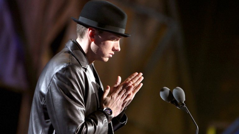Новият албум на Еминем The Marshall Mathers LP 2 излиза едва утре, но благодарение на него той грабна голямата награда на YouTube