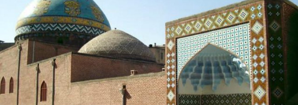 120113132426_yerevan_blue_mosque_640x360_bbcazeri