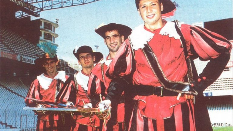 Имало едно време във Валенсия – (от ляво надясно) Белодеич, Миятович, Пици и нашият Любо Пенев.