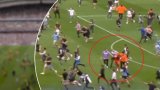 Фенове на Манчестър Сити нападат вратаря на Астън Вила Робин Олсен