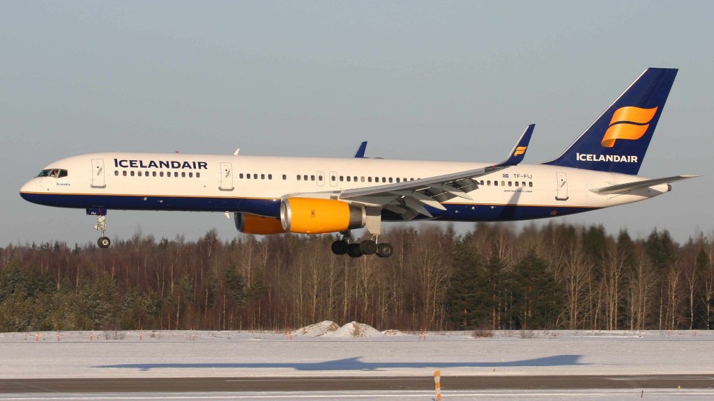 icelandair-757-200-wl-tf-fij-99ldg-arn-sjlr