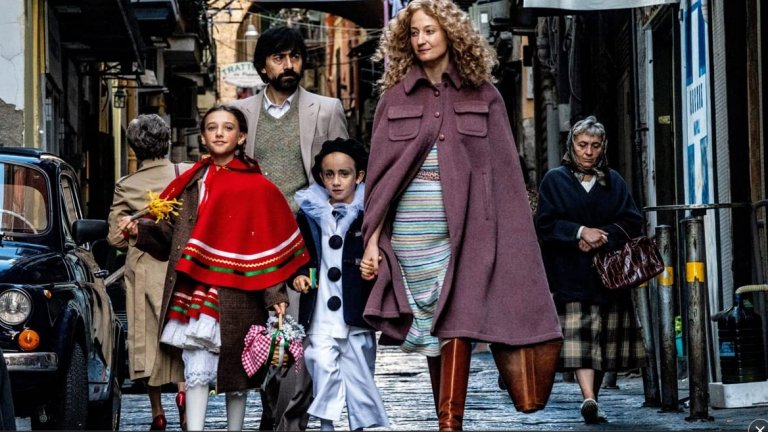 "Връзки"/The TiesСемейната драма на Даниеле Лукети стъпва върху романа на Доменико Старноне, взел наградата The Bridge за най-добър роман на 2015 година. В него на фокус са отношенията на двама съпрузи, които години наред се пропукват, а в сърцевината стои въпросът дали не е по-добре човек просто да остави счупеното, отколкото да се опитва да го поправи.