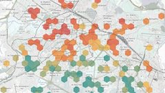 Картата с данни от любителските станции за измерване на фините прахови частици показва къде въздухът в София е бил мръсен в 12:30 ч. в сряда. Оранжевите и червени квадратчета показват превишение на нормите за ФПЧ10.