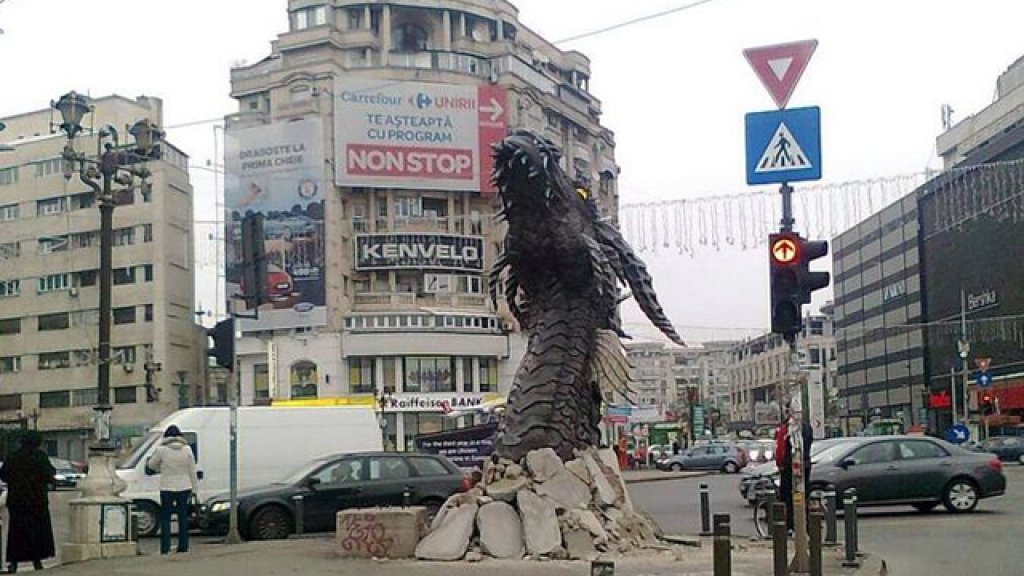 Piata-Unirii-Smaug-TheHobbit