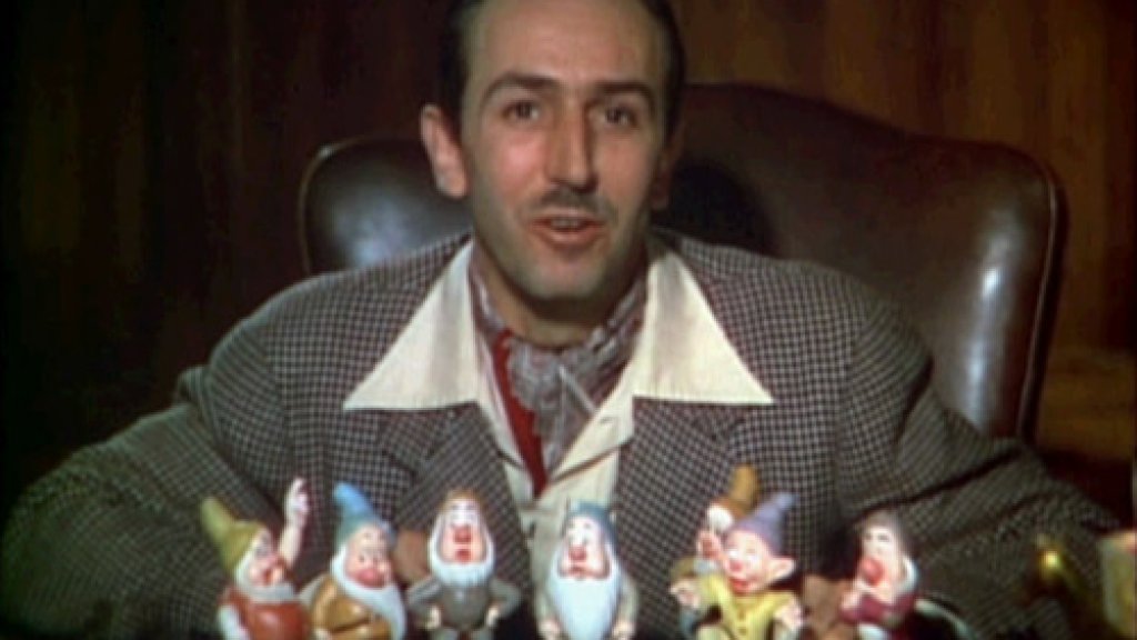 Walt_Disney_Snow_white_1937_trailer_screenshot_(13)