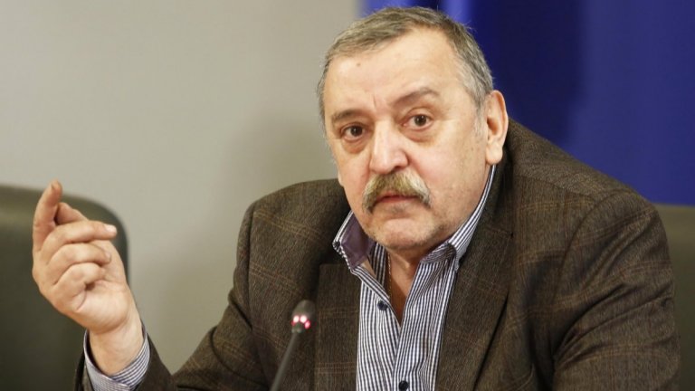 Според вирусолога причина все още да няма широко разпространение на респираторните заболявания тази есен е топлото време