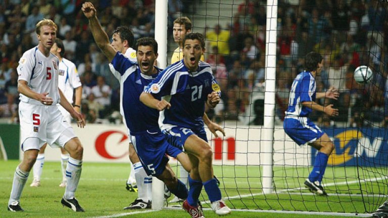 Чехите ще се опитат да си върнат на Гърция за Евро 2004, когато бяха елиминирани на полуфинал с гол на защитника Траянос Делас в 105-ата минута