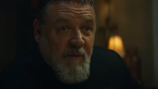 Тъмен, страшен, католически