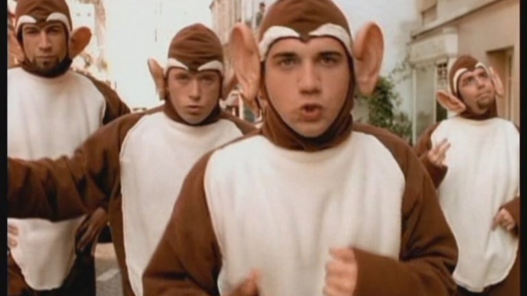 Bloodhound Gang - Bad Touch
Bloodhound Gang винаги са си били страхотни простаци, но с това парче те успяват да се увековечат като такива, а призивът "Хайде да го направим като по "Дискавъри" си е директна покана, откъдето и да го гледаш. За сметка на това песента е забавна, а видеото - още повече. И може да се види и до днес по някои музикални телевизии.