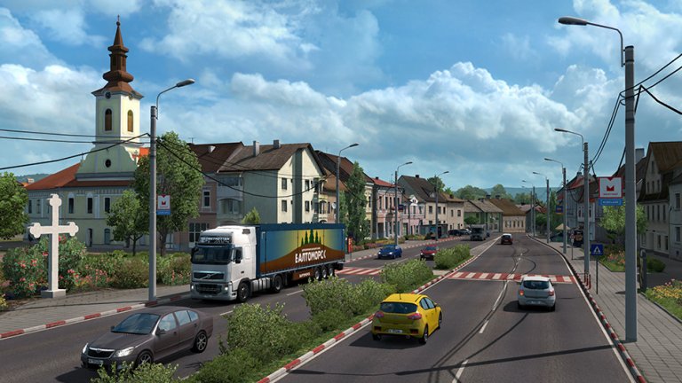 Euro Truck Simulator 2 
И изведнъж карането на камион става забавно! Високият рейтинг на втората версия на заглавието доказва, че потребителите определено харесват играта и я намират едновременно както за отпускаща и развлекателна, така и за интересна. 
Сюжетът не е особена изненада – вие сте шофьор на карго камион, който трябва да обикаля Европа със своите товари, но и да обмисля внимателно стратегията си за маршрут, скорост на движението и налично гориво. Колкото по-добре се справяте с разнасянето на пратки, толкова повече увереност, но и преимущества печелите. В един момент вече можете да харчите спестяванията си както за тунинг на собствения си камион, така и за нов камион, а после и за специализирана фирма, гаражи, шофьори и всичко друго необходимо. 
Графиката на играта и детайли от сюжета й са перфектно съобразени. Така например ограниченията за скоростта в отделните държави са различни, от радиото звучи тематична музика, пейзажите вървят плавно покрай вас. В следващия момент ви се налага да паркирате паралелно тежкотоварен камион и така приключението придобива нов аспект…