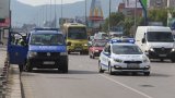 Автомобил се е забил в осветителен стълб на "Цариградско шосе"