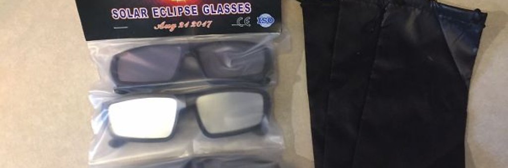 Когато специалните очила за слънчевото затъмнение са поръчани преди месец, но дойдат 4 дни след самото затъмнение...