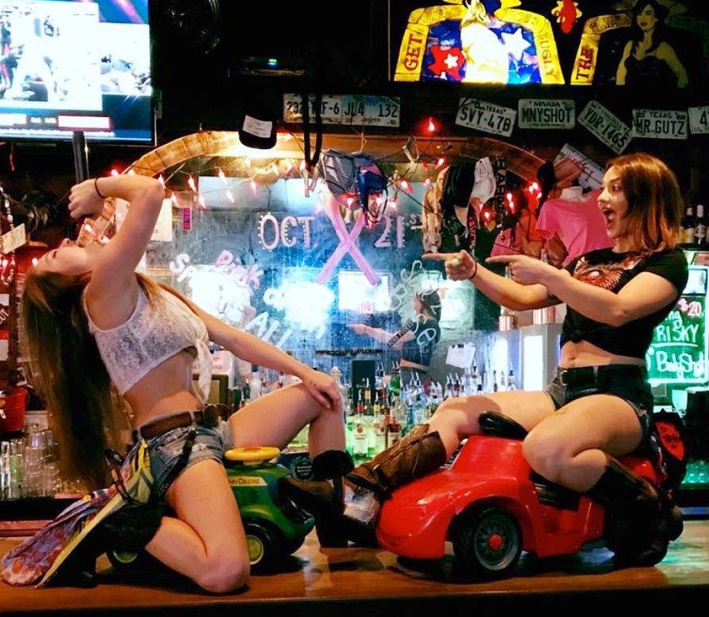 Coyote Ugly Saloon