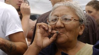 старица, баба