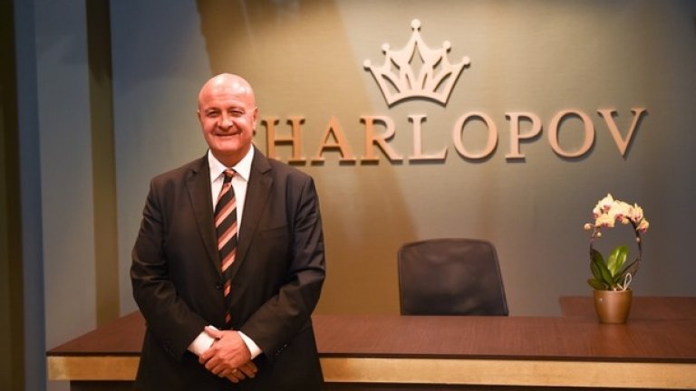 Единственото усещане, което поражда риалити шоуто "Звездни стажанти", е срам