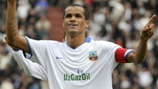 Rivaldo_bunyodkor_2010