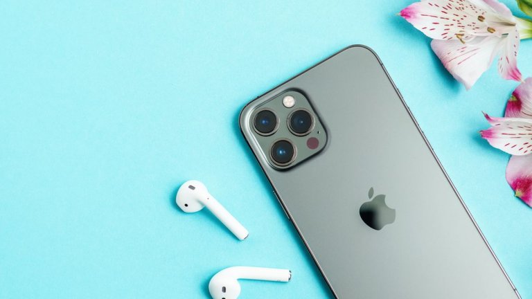 Вземи iPhone 12 с до 400 лв. отстъпка от А1 до края на август