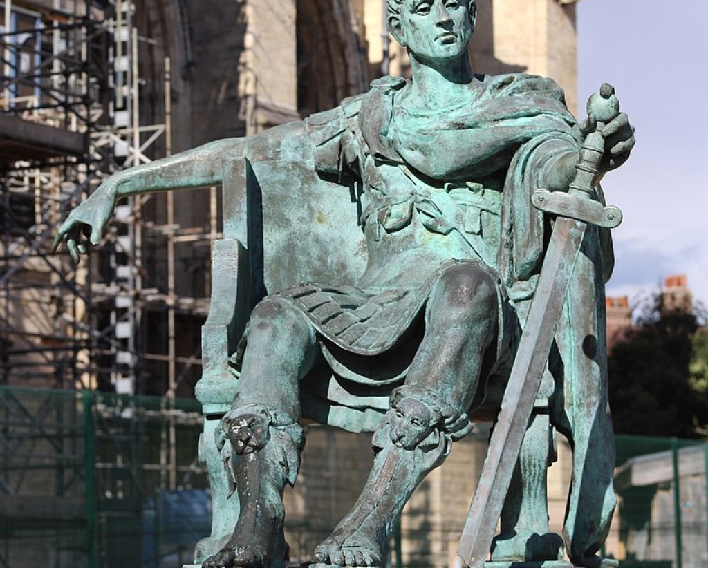 Statue_Constantin_1er_York_13