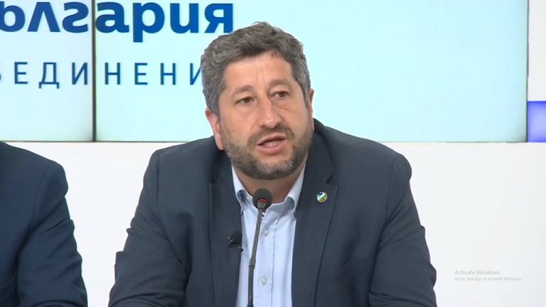 Съпредседателят на Демократична България е категоричен, че проектокабинетът на Даниел Митов няма как да бъде подкрепен