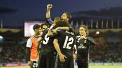 Футболистите на Реал се радват след третия гол срещу Селта