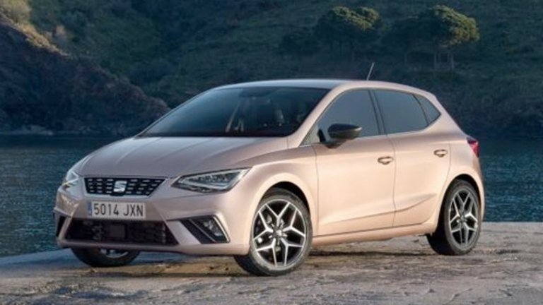 Seat Ibiza 
Seat Ibiza e на второ място с 242 точки. При него потребителите могат да избират между два варианта на 1,6-литровия дизелов двигател – с 80 или с 95 конски сили. Автомобилът ускорява от 0 до 100 км/ч за 11 секунди. Въпреки компактния си вид, журито го оценява като комфортен и предоставящ достатъчно пространство на пътниците автомобил.