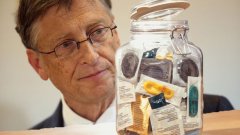 Фондацията на Бил и Мелинда Гейтс подкрепя някои от разработките за нова контрацепция с грантове по $100 000 като пари за старт на реализацията им, и с обещание за още над $1 млн., ако първоначалните експерименти дадат ефект