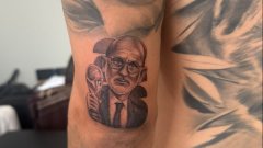 Кукурея удържа на думата си - показа татуса на Ла Фуенте