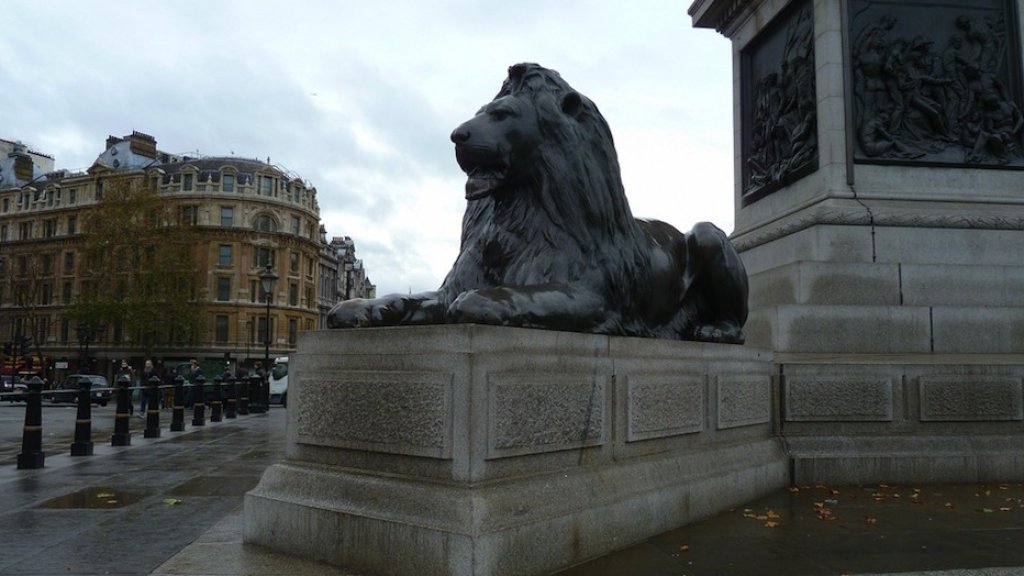 TalkingStatueslrg