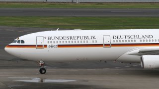 German_Air_Force_A340-300(16+02)_(6272414834)