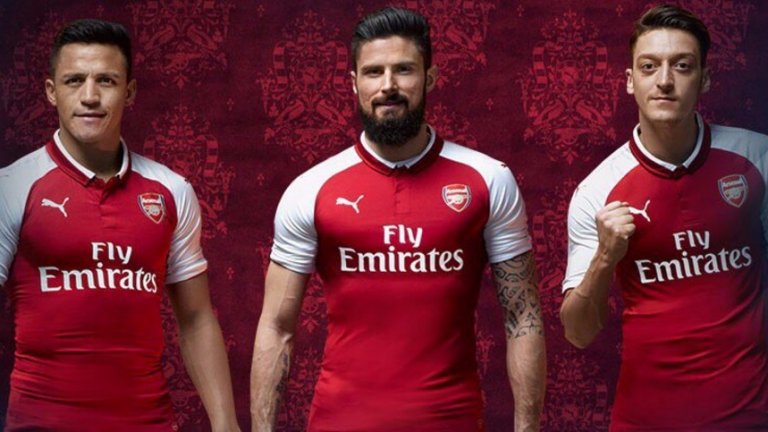 Алексис Санчес и Месут Йозил също участваха в кампанията по представянето на новия екип