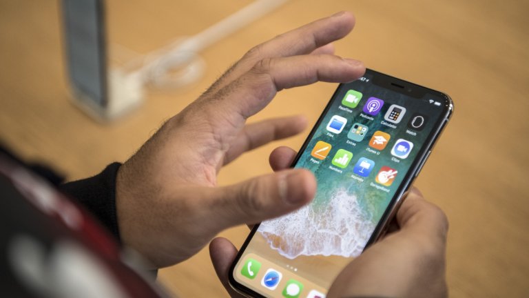 И предстои ли да видим нов бюджетен смартфон от Apple