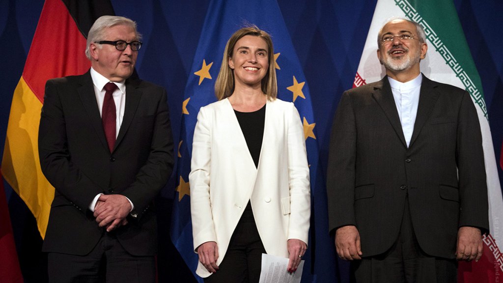 Iranian Foreign Minister Zarif stand with German Foreign Minister Steinmeier and EU High Representative for Foreign Affairs Mogherini following nuclear talks in Lausanne