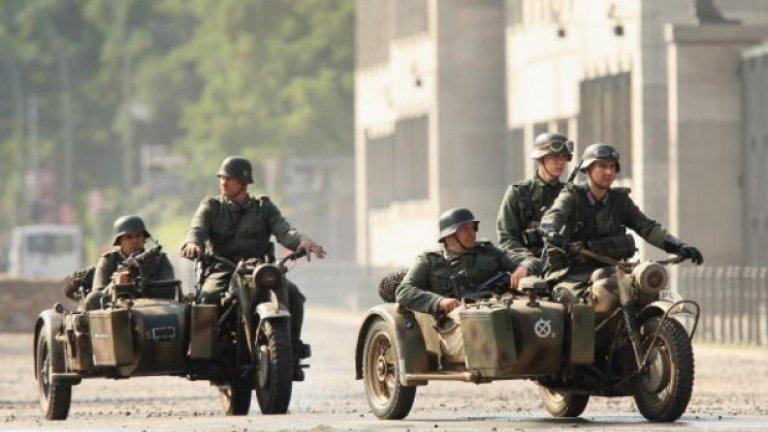 Обществената телевизия превърна нацистката окупация в игра