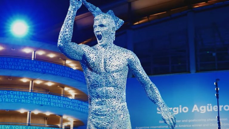 Сити вдигна статуя на Агуеро 10 години след най-великия му момент (видео)