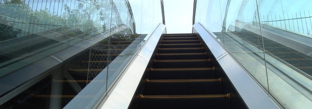 escalator-193027_640