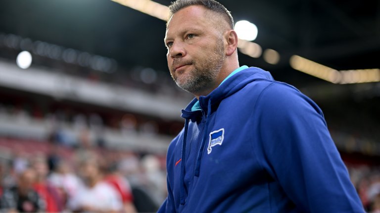 Треньорът, който пусна в игра и тримата си синове