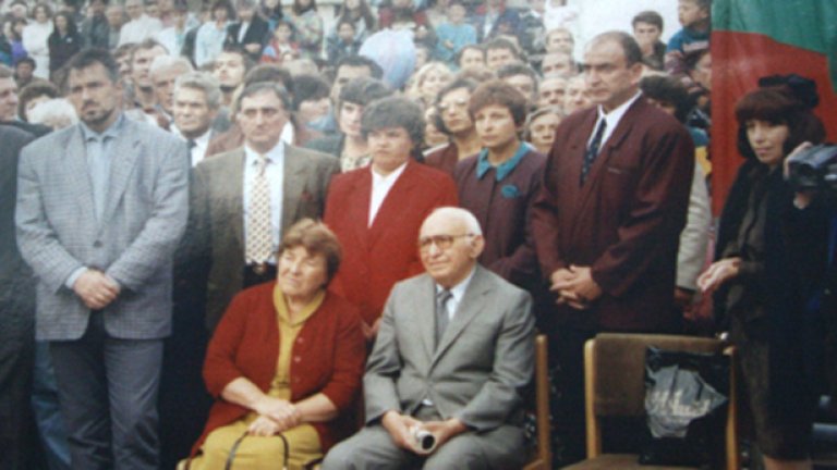 А дядото на премиера...